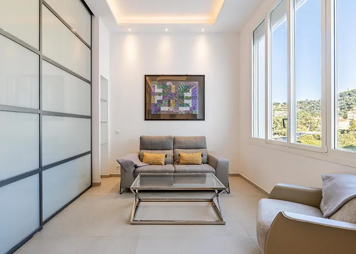 Ref 1975 - Center - Croisette Apartman *